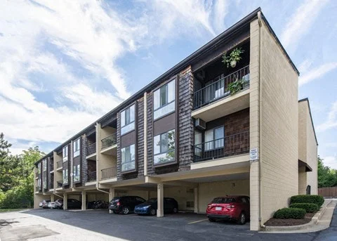 125 W Hoover