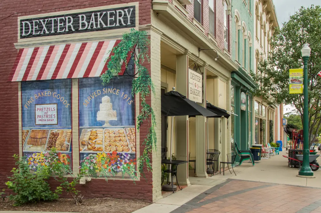 Dexter-Downtown